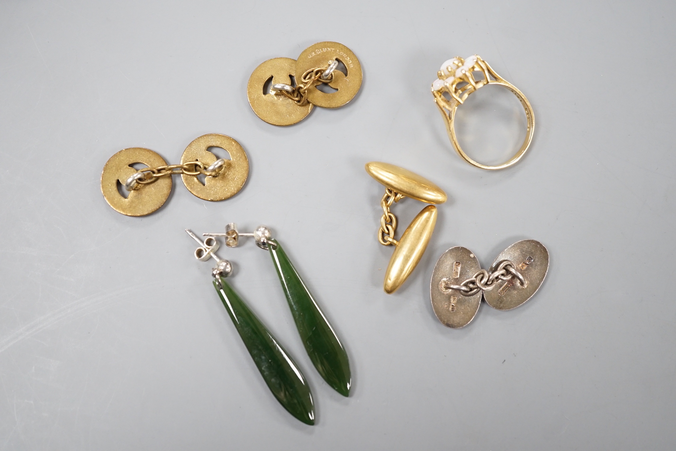 Mixed jewellery including a 9ct gold and opal cluster dress ring, gross 2.8 grams, an 18ct gold cufflink, 3.7 grams and other cufflinks and pair of earrings.